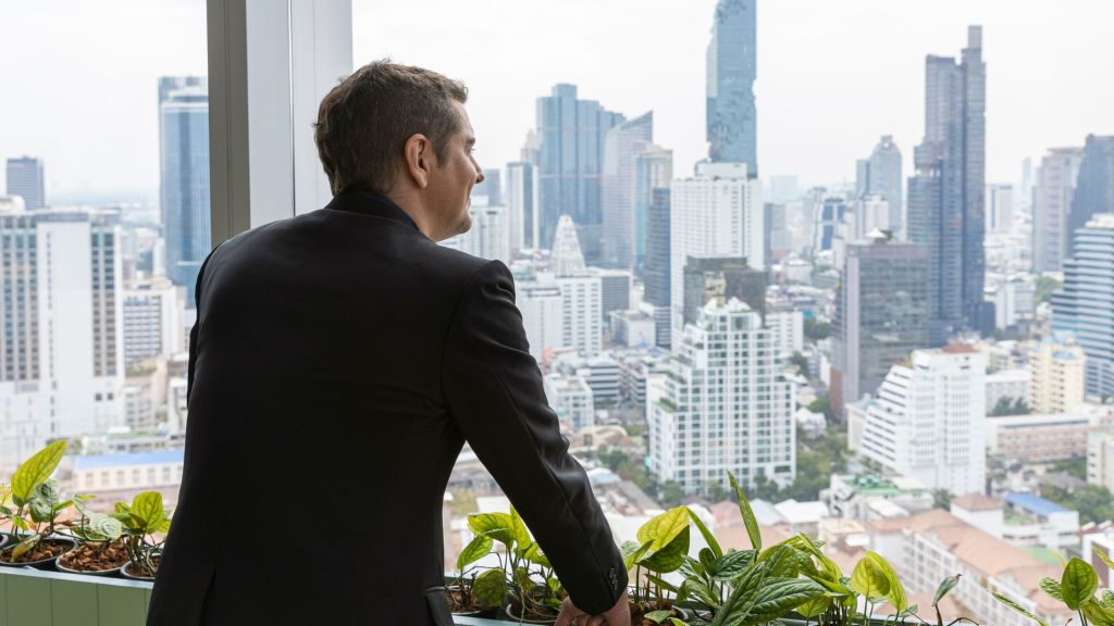 Why Choose JAFZA for Business in Dubai?
